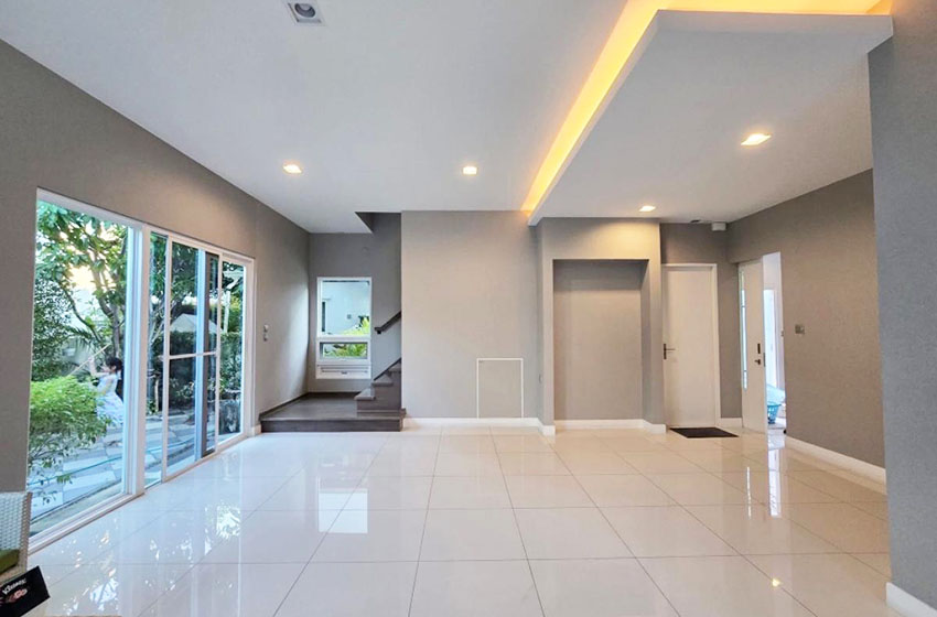 House with Shared Pool in Bangnatrad 